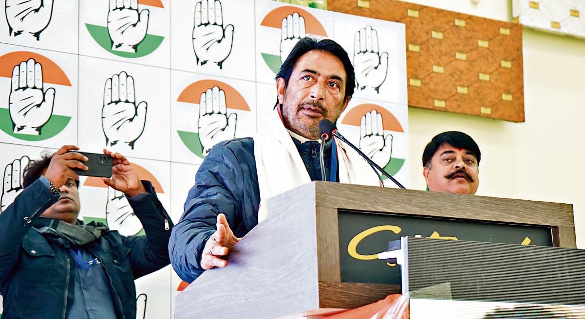Political news : दो तिहाई बहुमत हासिल कर संविधान बदलना भाजपा का हिडन एजेंडा है : मीर