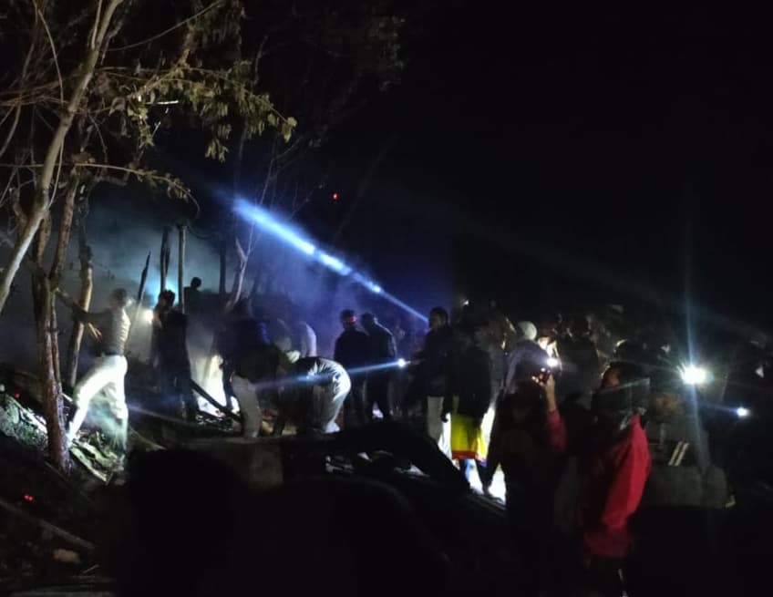 Purnia news : आटा चक्की में आग लगने से पांच लाख की क्षति