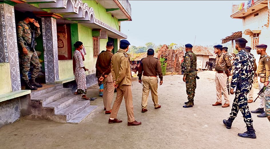 Gopalganj News : पुलिस उत्पीड़न की जांच करने पहुंचे डीआइजी, गोपालपुर के थानेदार को किया गया निलंबित