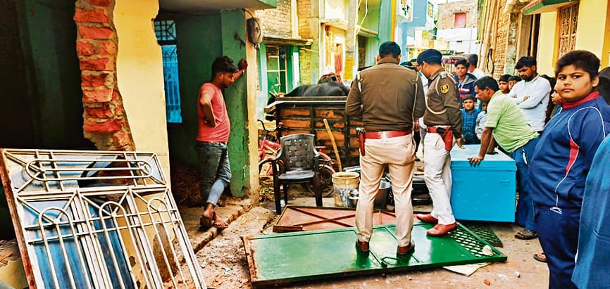 Gopalganj News : विशेष अभियान में 191 लोग गिरफ्तार, शराब तस्करों के पास से भारी मात्रा में शराब बरामद