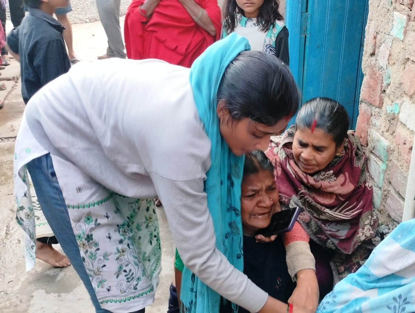 Bhagalpur news अजगैवीनाथ मंदिर परिसर स्थित खाई में गिरने से युवक की मौत