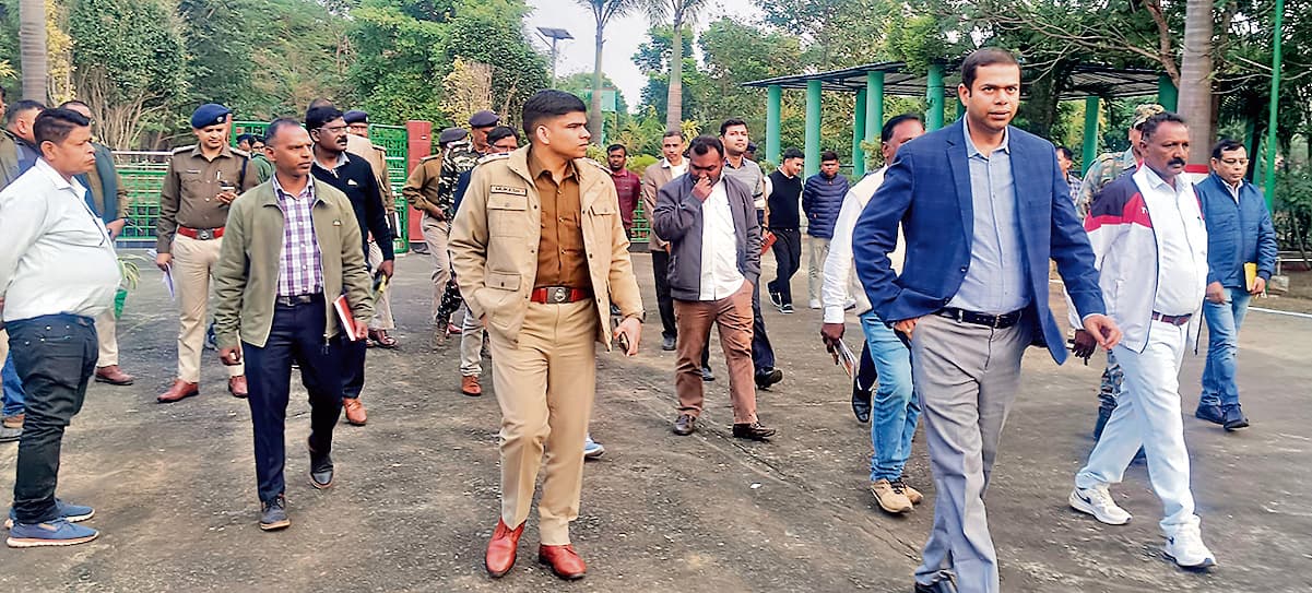 शहीद पार्क के अंदर झंडा-बैनर ले जाने पर रोक