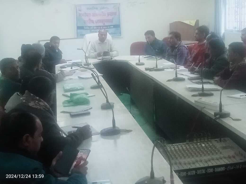 अबुआ आवास सहित मनरेगा की योजनाओं में लायें तेजी : बीडीओ