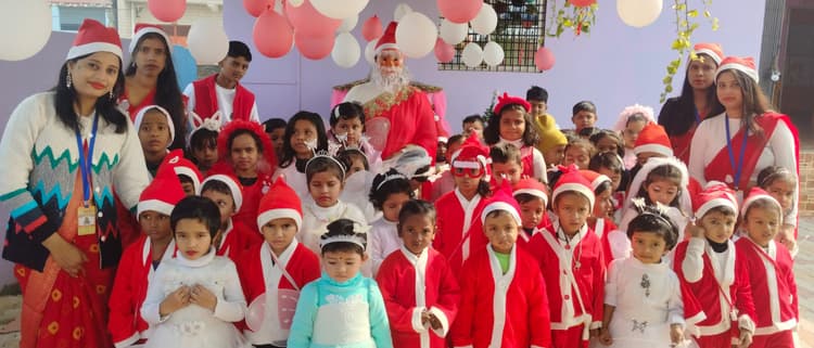 Purnia news : क्रिसमस सॉन्ग पर बच्चों के डांस ने सबका मन मोहा