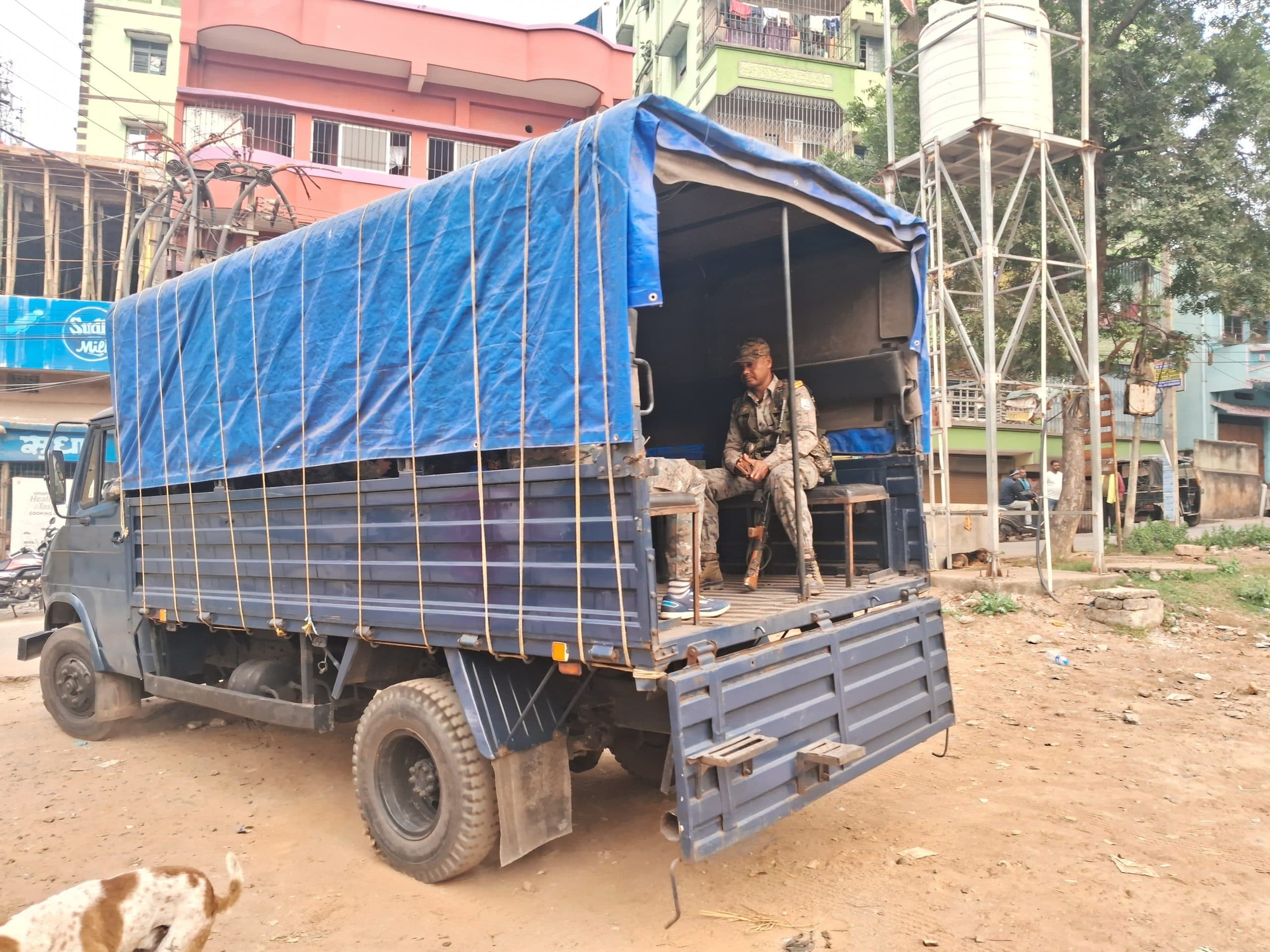Jamshedpur News : बागबेड़ा में दुर्गा पूजा मैदान विवाद को लेकर हंगामा, पहुंची क्यूआरटी