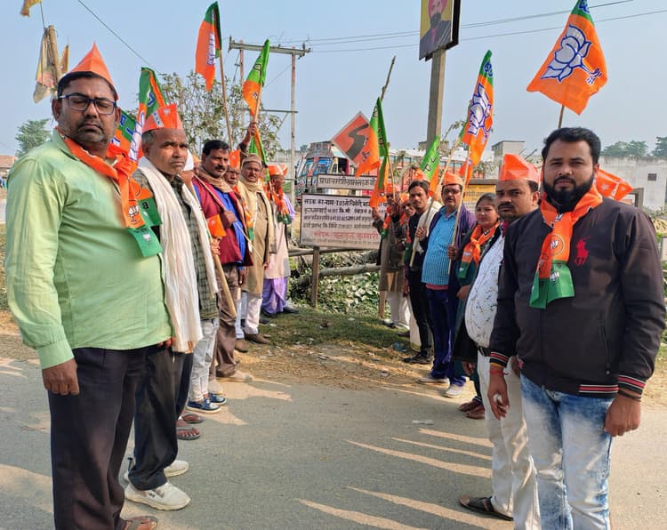 सुशासन दिवस के रूप में मनायी अटल बिहारी की जयंती