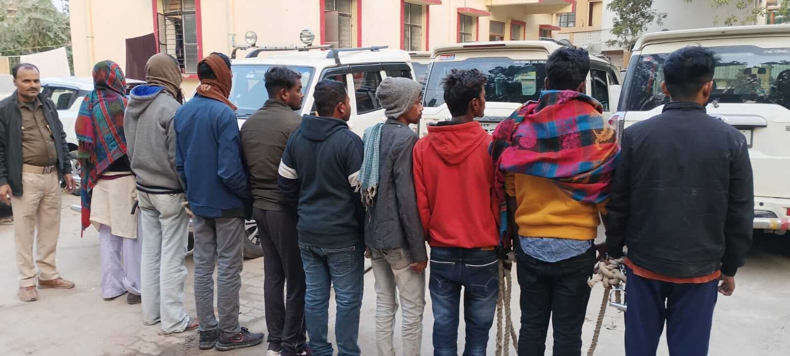 उत्पाद विभाग ने नौ शराबियों को किया गिरफ्तार