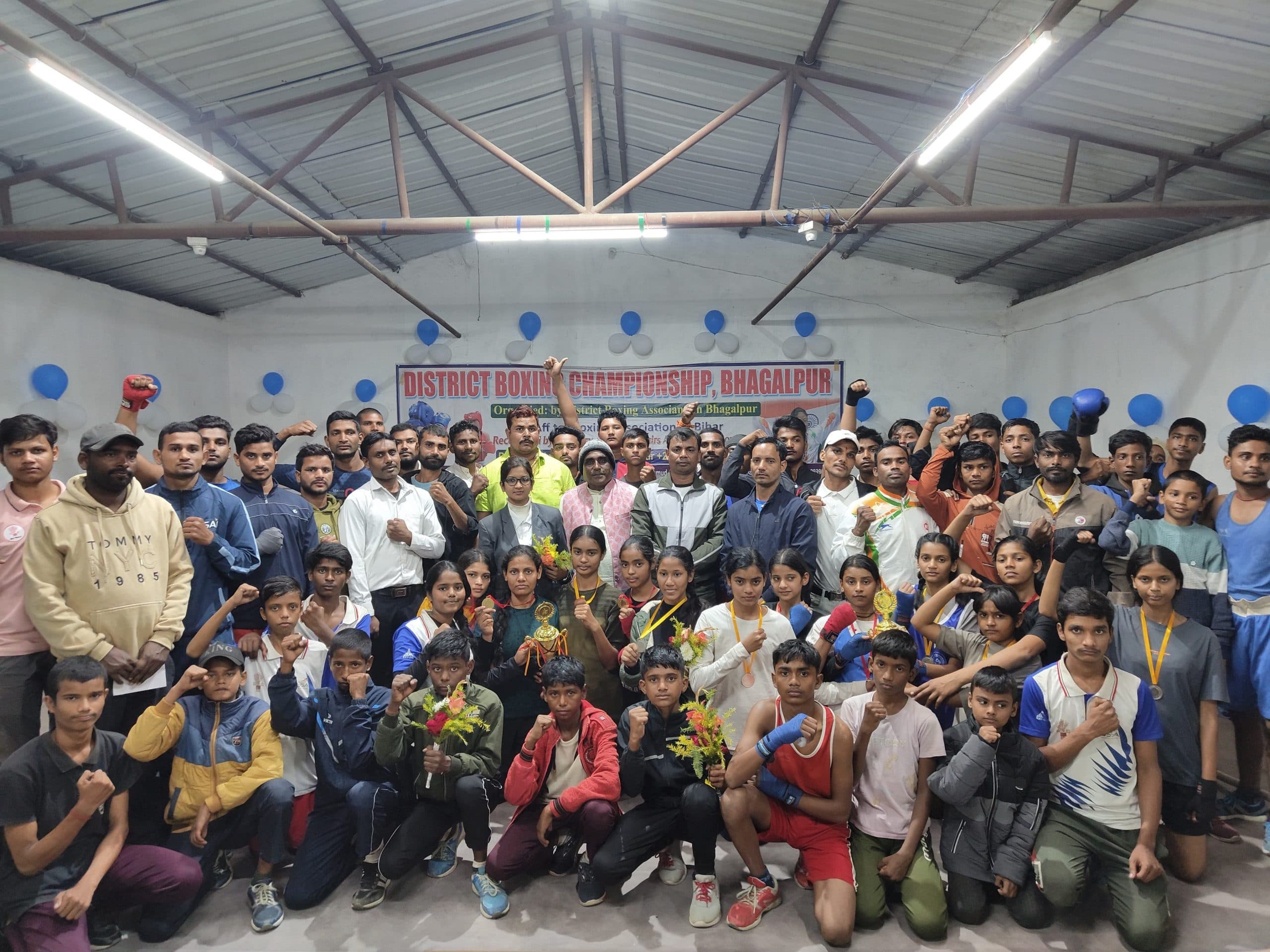 Bhagalpur news 15वीं जिला स्तरीय बॉक्सिंग प्रतियोगिता में ईशीपुर की टीम ओवरऑल चैंपियन