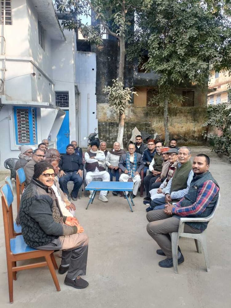 सगर राति दीप जरय के सफल आयोजन की तैयारी को लेकर हुई समीक्षा बैठक