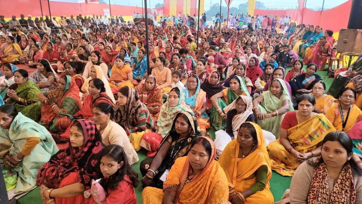 Dhanbad News:मनुष्य को अपने कर्मों का फल भोगना पड़ता है : अमृता भारती