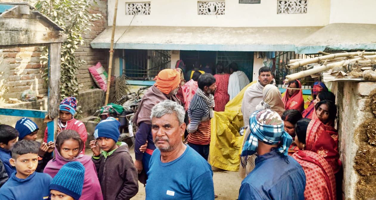 Chhapra News : डोरीगंज में घर में सो रहे युवक की खिड़की से गोली मारकर हत्या