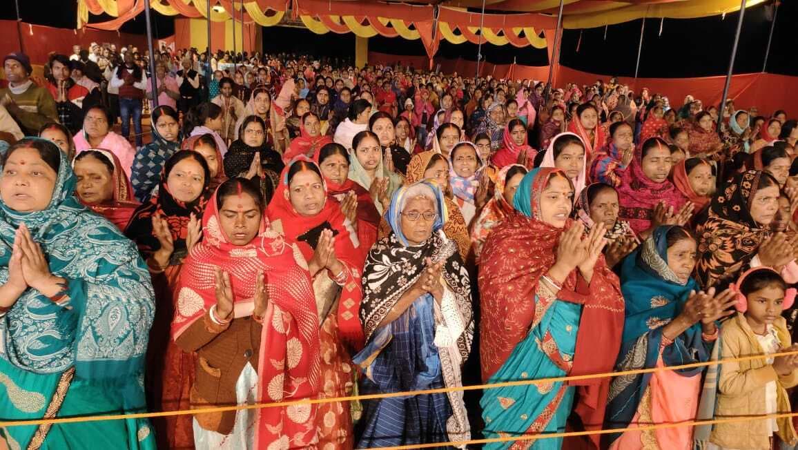 Dhanbad News: प्रभु की भक्ति में है संसार का सारा सुख : धनंजयानंद