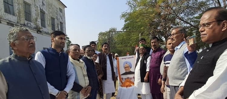 डॉ मनमोहन की नीति से भारत हो रहा विकसित