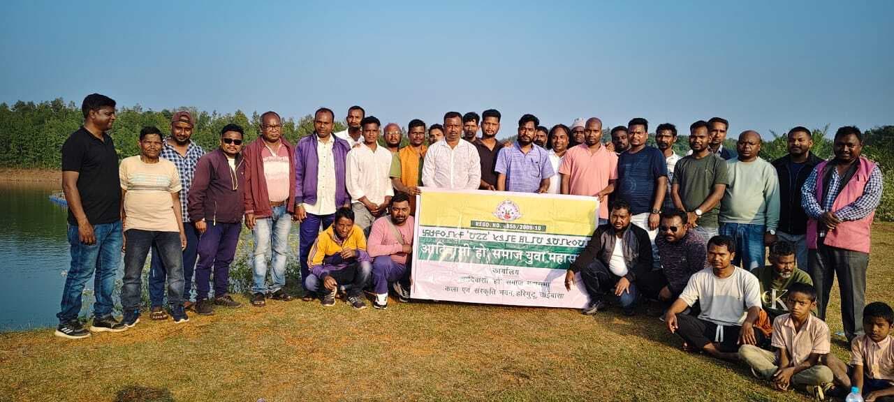 Chaibasa News : एक व दो जनवरी को पिकनिक के बदले वीरों को श्रद्धांजलि देगा हो समाज