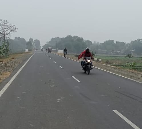 पछुआ हवा ने बढ़ायी कनकनी, जनजीवन बेहाल