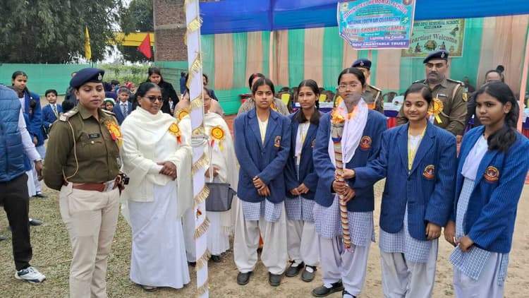 मोहिनी देवी मेमोरियल स्कूल में वार्षिक खेलकूद का शुभारंभ