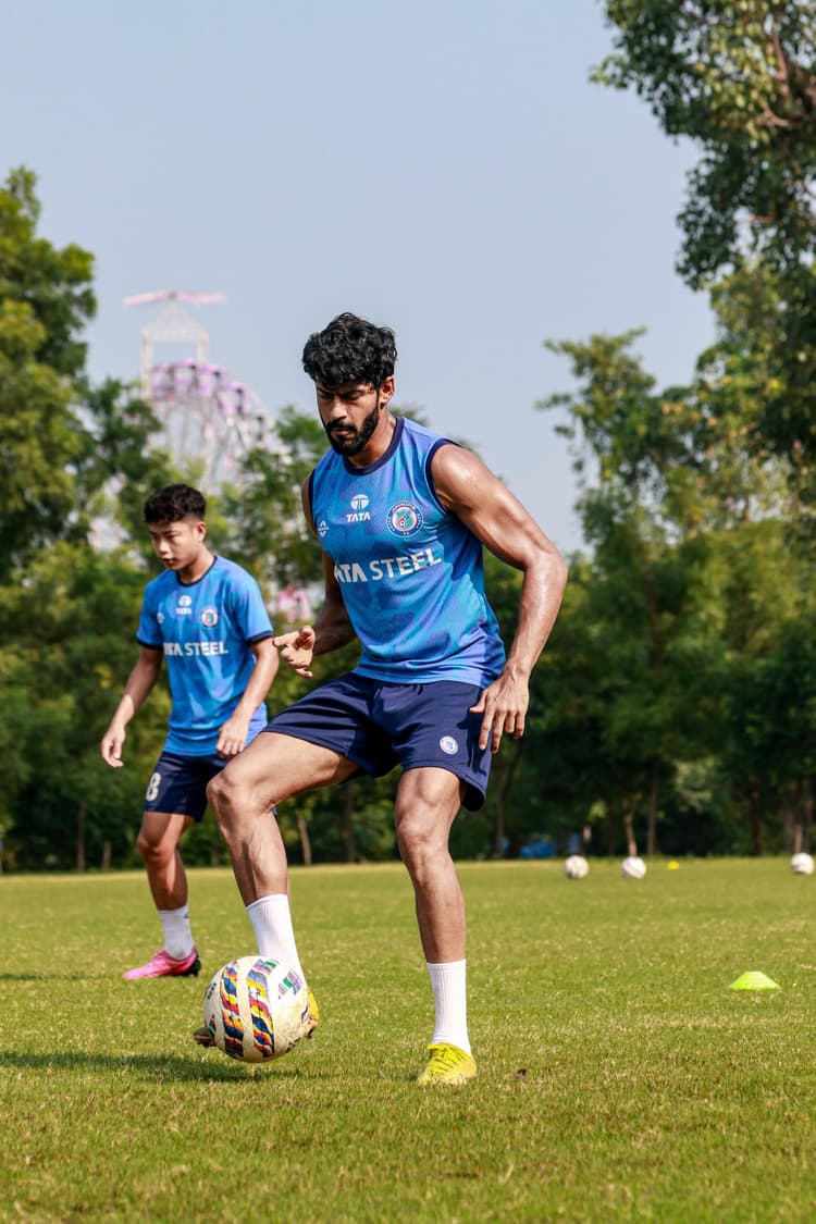 आशुतोष मेहता को रिलीज करेगी जेएफसी