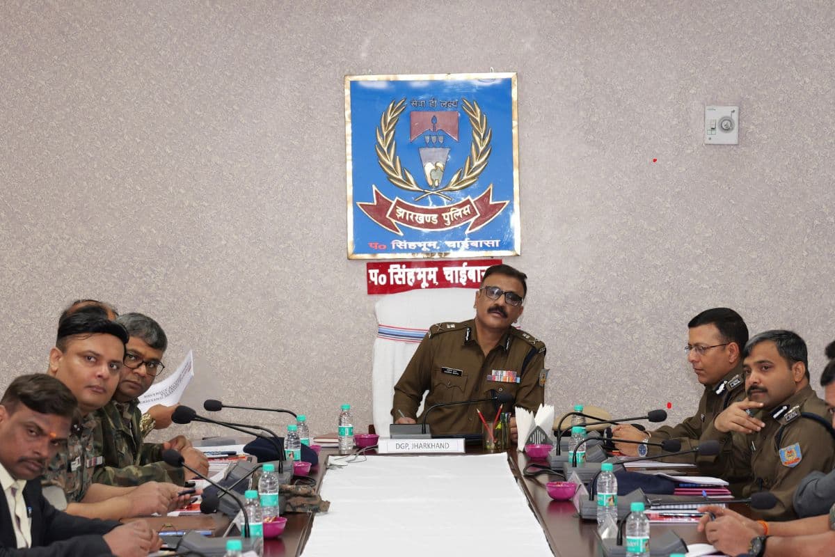 झारखंड से 95% नक्सलियों का सफाया, जल्द बनेगा नक्सल मुक्त राज्य, चाईबासा में बोले डीजीपी अनुराग गुप्ता
