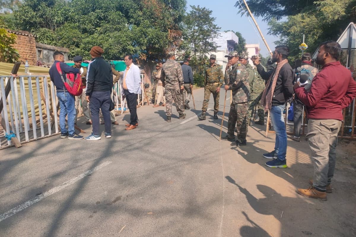 JSSC CGL Protest: भारी सुरक्षा के बीच चयनित अभ्यर्थियों का डॉक्यूमेंट वेरिफिकेशन जारी, नदारद हैं प्रदर्शनकारी