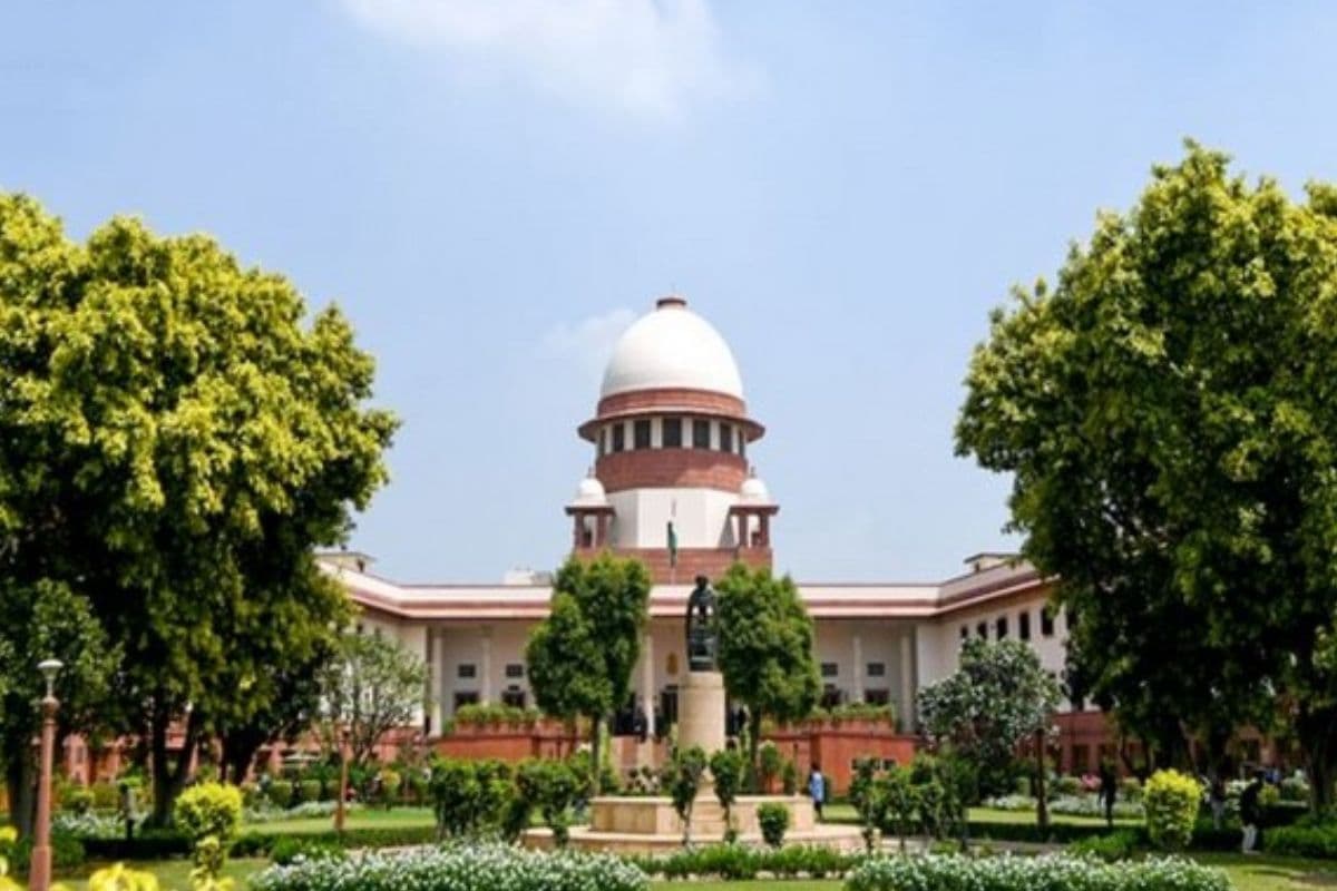 Supreme Court : एक झटके में गई 25,753 शिक्षकों की नौकरी! सुप्रीम कोर्ट सख्त