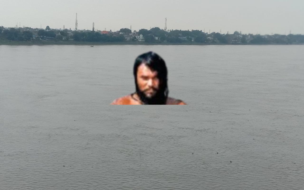 Exclusive Story: नदी में डूबने से 500 लोगों को बचा चुके हैं छपरा के अशोक, बड़े बेटे को भी बना दिया कुशल तैराक