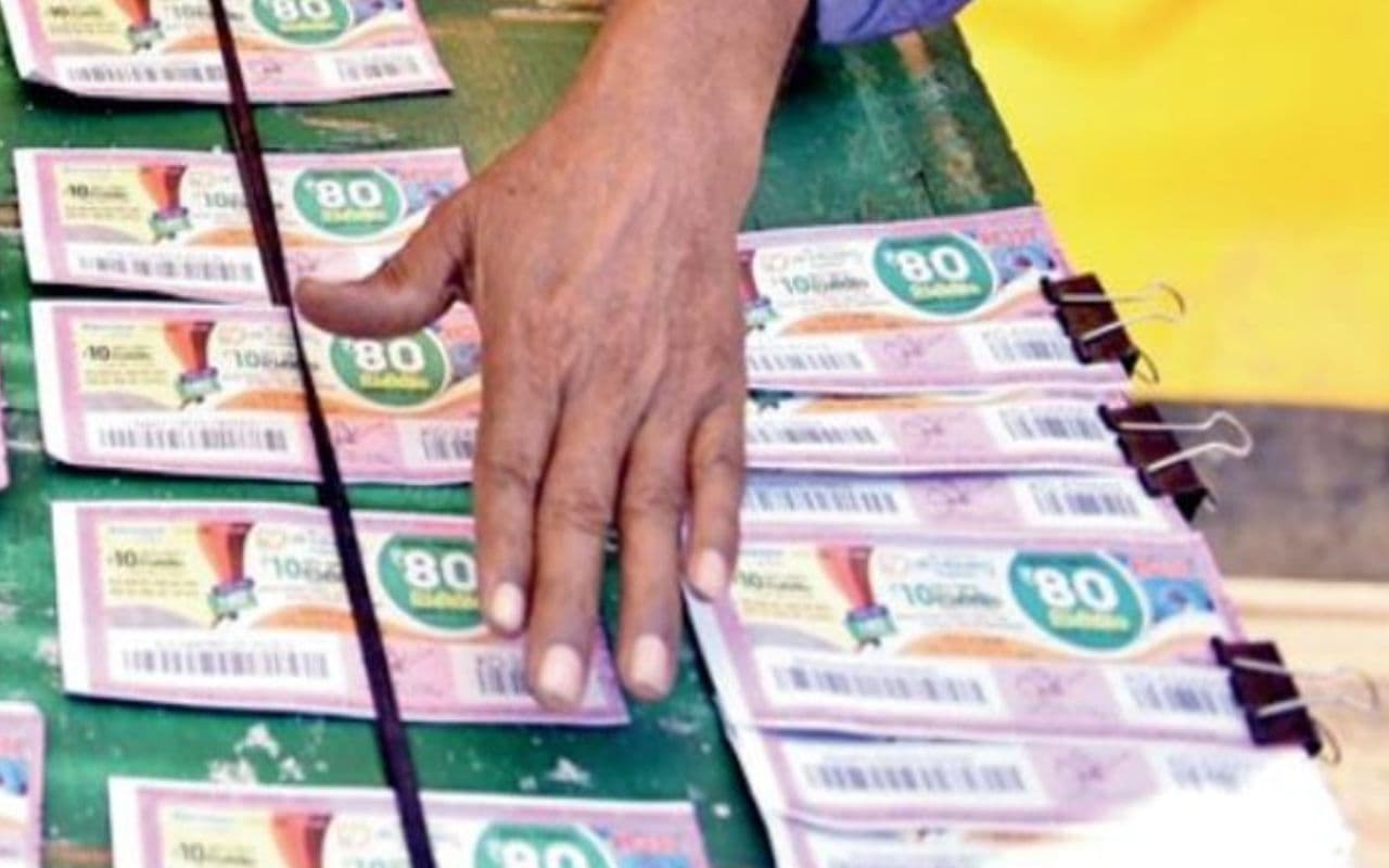 Bihar Crime: पटना एसटीएफ ने सासाराम में की छापेमारी, लॉटरी टिकट के साथ कई धंधेबाजों को उठाया