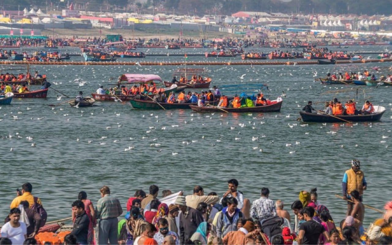 MahaKumbh 2025: प्रयागराज संगम पर कल से होगा 'संस्कृति का महाकुम्भ' त्रिवेणी-यमुना और सरस्वती पंडाल में होंगे ये कार्यक्रम