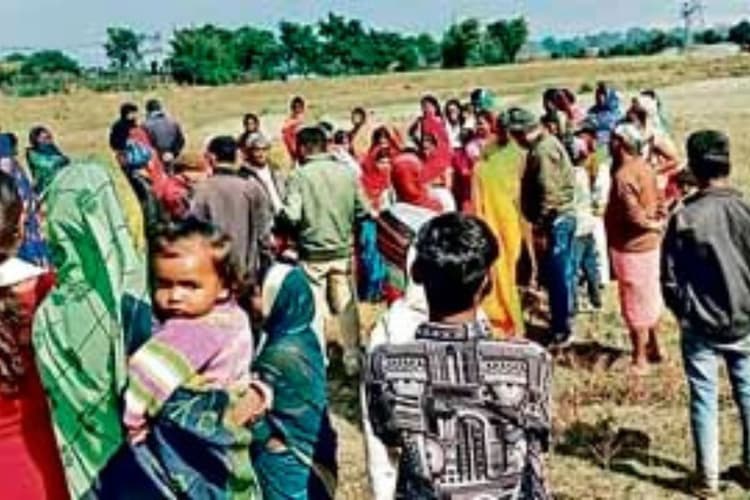 झारखंड में मां ने घोंटा अपनी ममता का गला, नवजात बच्ची को खेत में फेंका, जानवरों ने ले ली जान