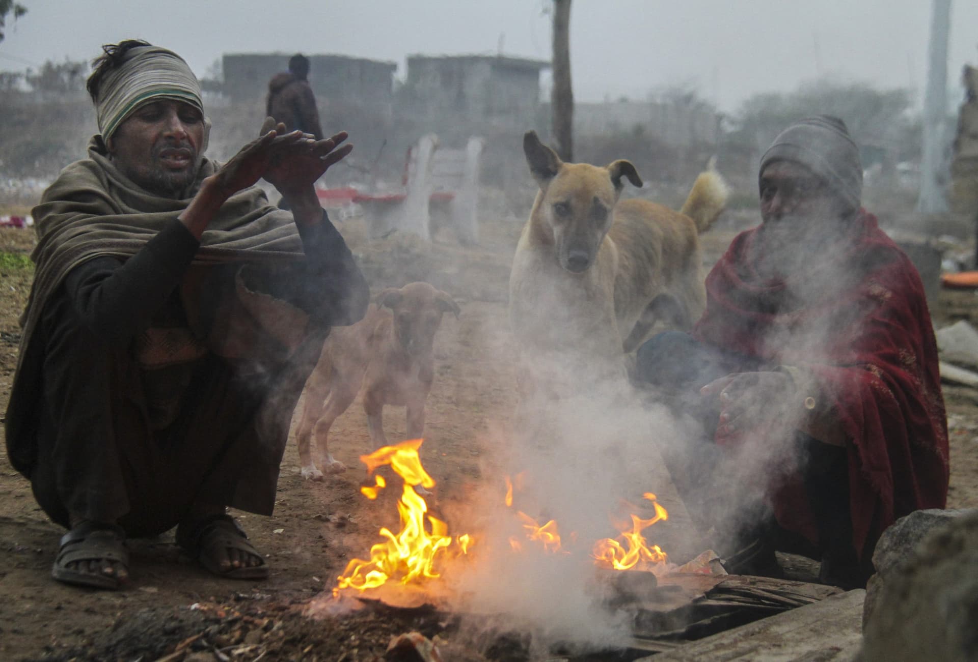 Kal Ka Mausam: पछुआ हवा ने बढ़ाई मुश्किल, गुरुवार से बिहार में फिर बदलने वाला है मौसम