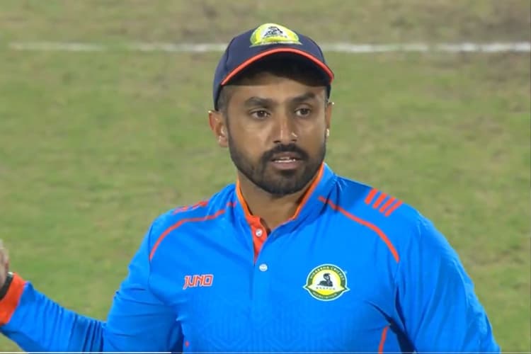 करुण नायर की विदर्भ ने रुतुराज की महाराष्ट्र को हराया, अब फाइनल में इस टीम से होगा मुकबला