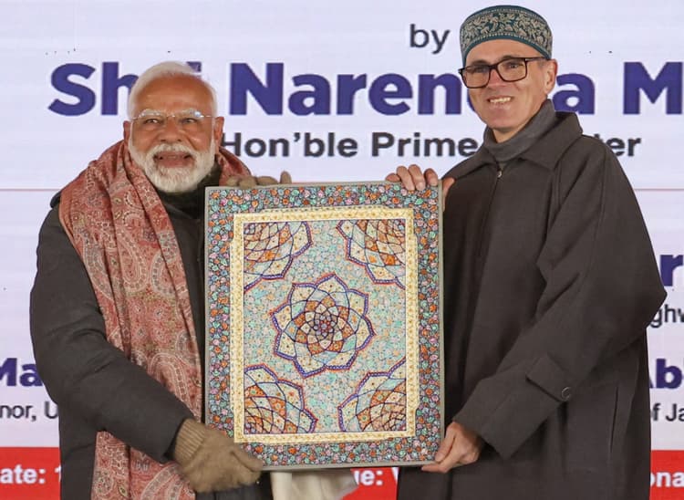 Jammu Kashmir Tunnel Inauguration: 'उन्हें हमेशा हार का सामना करना पड़ेगा…', उमर अब्दुल्ला ने की पीएम मोदी की जमकर तारीफ