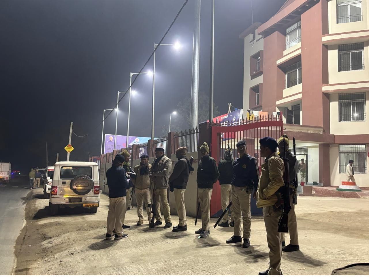मोकामा गैंगवार में अब तक तीन FIR दर्ज, सोनू-मोनू के पिता का अनंत सिंह पर हमला