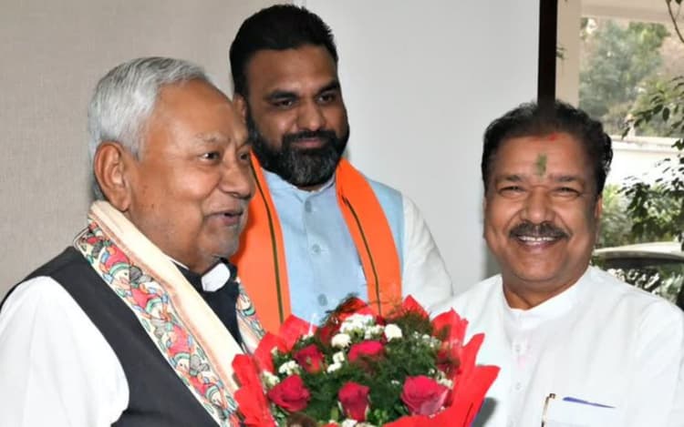 Bihar Assembly Election 2025: बिहार एनडीए के सभी दलों ने एक साथ भरी हुंकार, नेता बोले - एक-एक सीट जीतने को तरसेगा विपक्ष