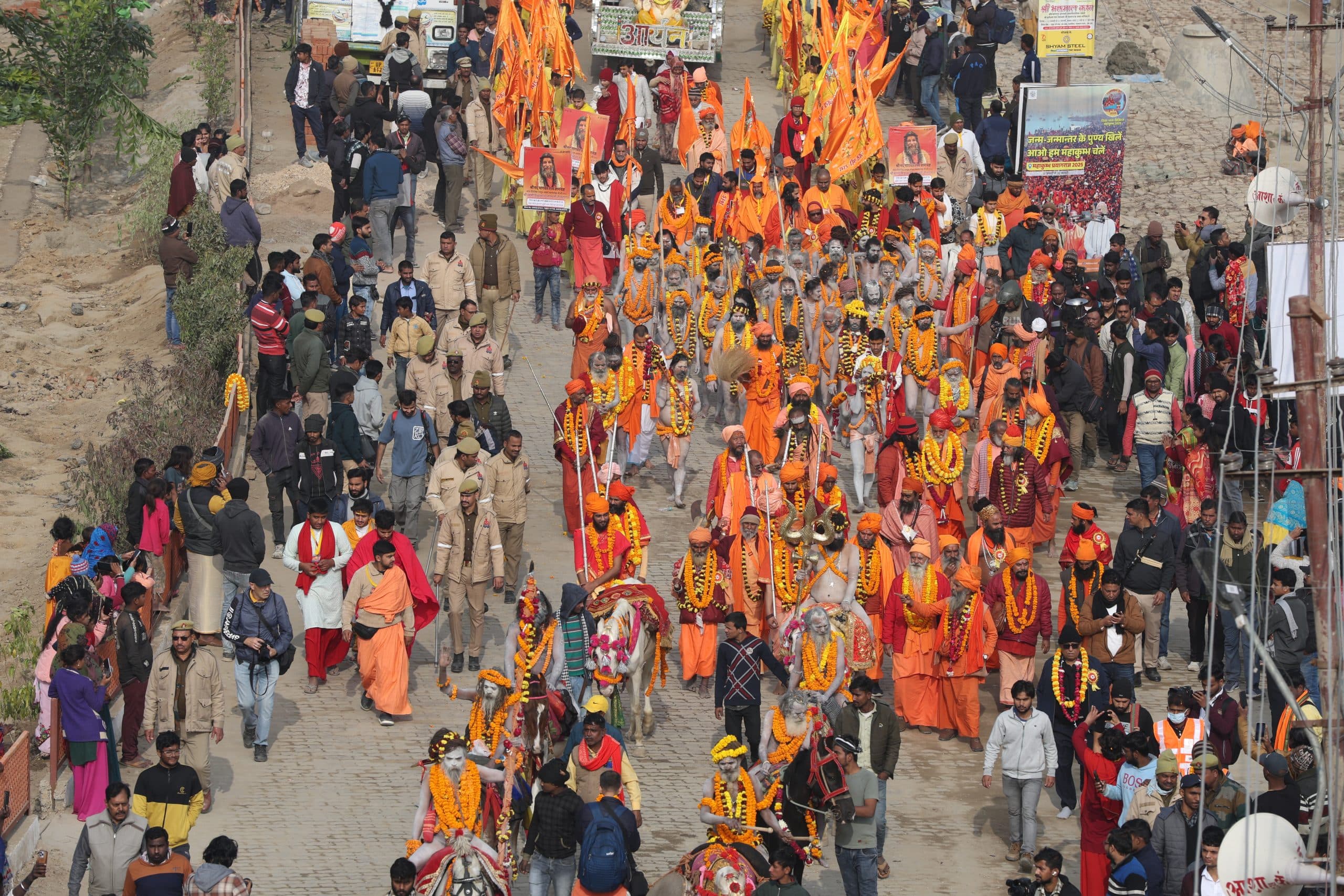 Mahakumbh 2025: नमामि गंगे मिशन के जरिए कुंभ में स्वच्छता पर रहेगा विशेष फोकस