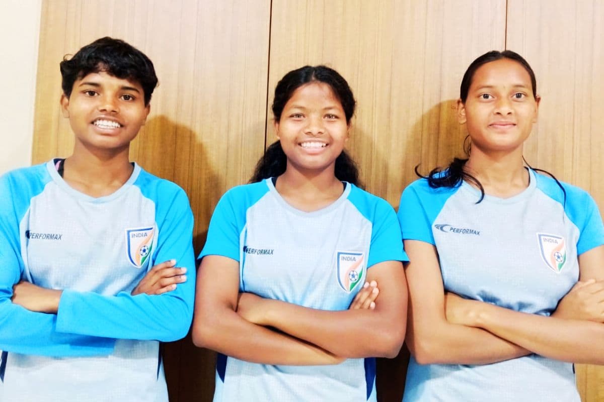 नक्सल इलाके की बेटियों की ऊंची उड़ान, एलिजाबेथ, अनीता और सूरजमनी ने किया ये कमाल