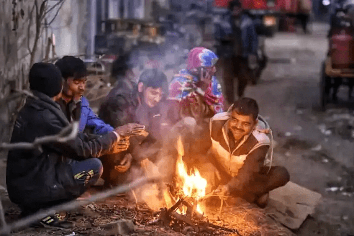 Bihar Weather: मौसम कर रहा खेला, बिहार के इन जिलों में ठंड अभी और कंपाएगी