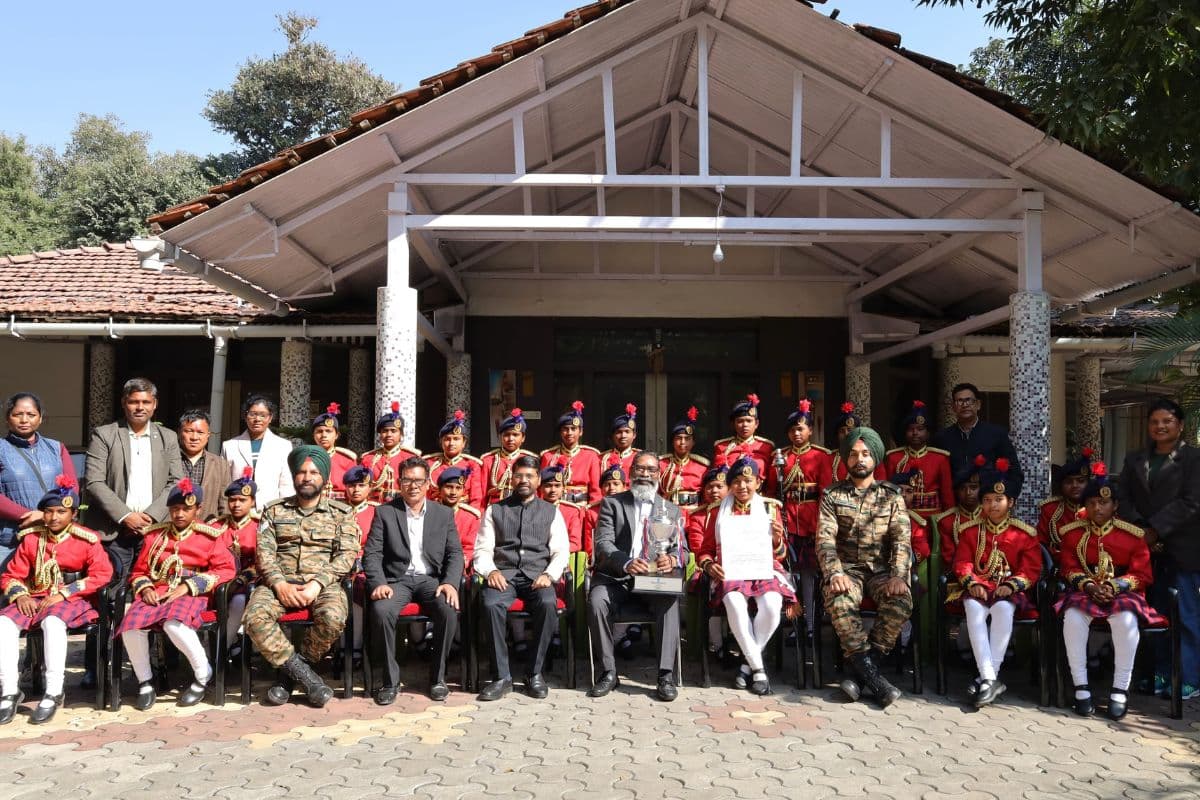 सीएम हेमंत सोरेन ने नेशनल स्कूल बैंड कॉम्पीटिशन में अव्वल आनेवाली टीम को किया सम्मानित, ऐसे बढ़ाया हौसला