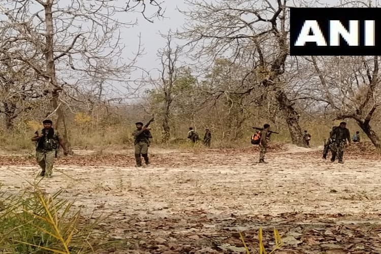 Naxal Encounter: तीन दिन में लिया बीजापुर का बदला, सुकमा में 3 नक्सली ढेर, सुरक्षाबलों का अभियान जारी