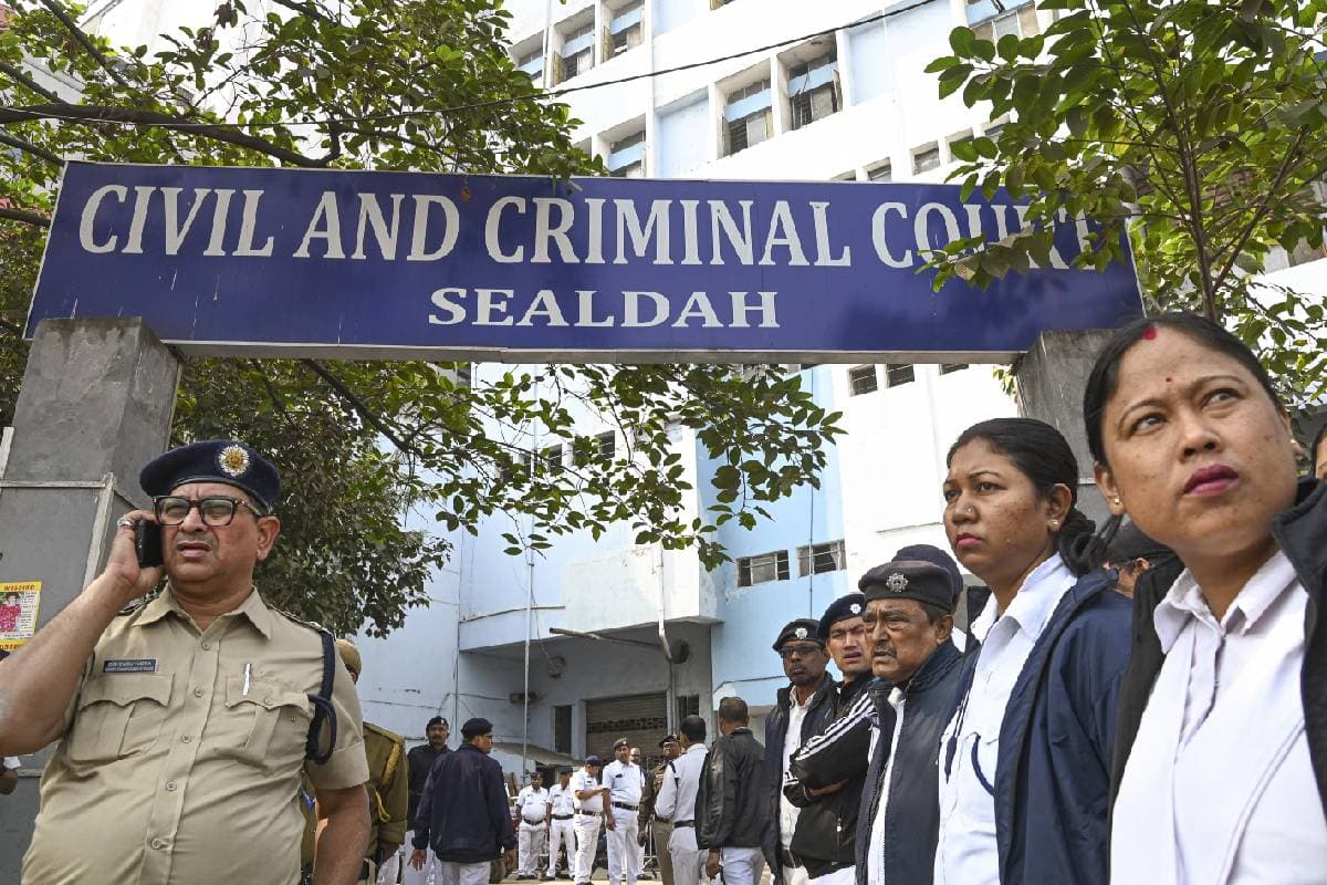 RG Kar Case : संजय रॉय को कोर्ट ने सुनाई उम्र कैद की सजा, सीबीआई ने कहा था- फांसी दी जाए