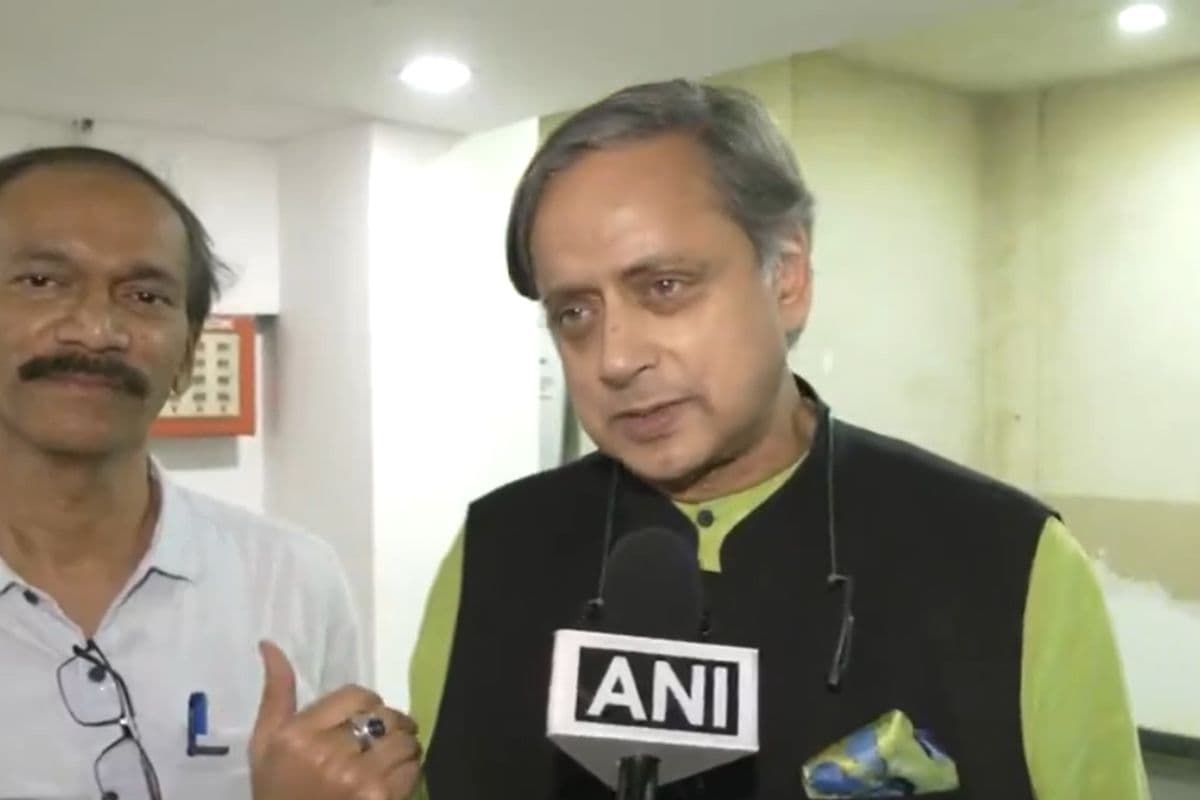 'ये छोटी-मोटी बातें हैं', प्रियंका गांधी पर रमेश बिधूड़ी के बयान पर शशि थरूर ने ये क्या कह दिया