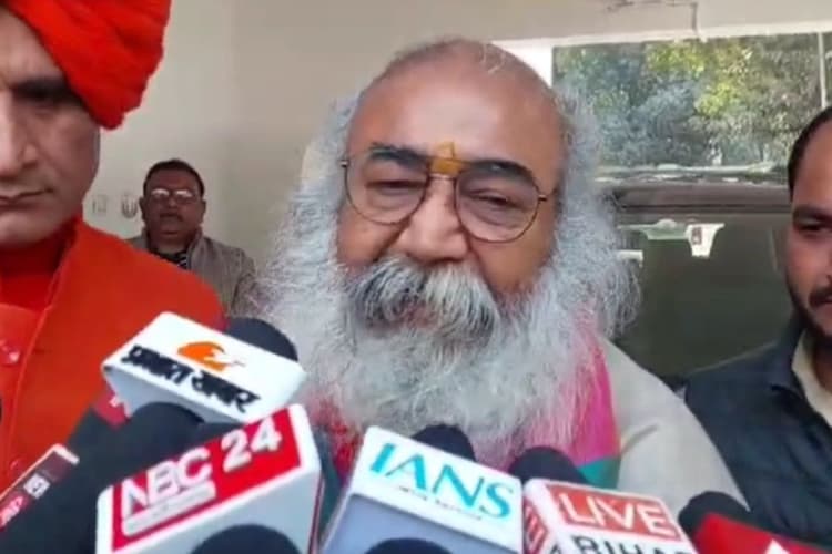 Patna: आचार्य प्रमोद कृष्णम ने उप मुख्यमंत्री विजय सिन्हा से की मुलाकात, कहा- बिहार ज्ञान की धरती