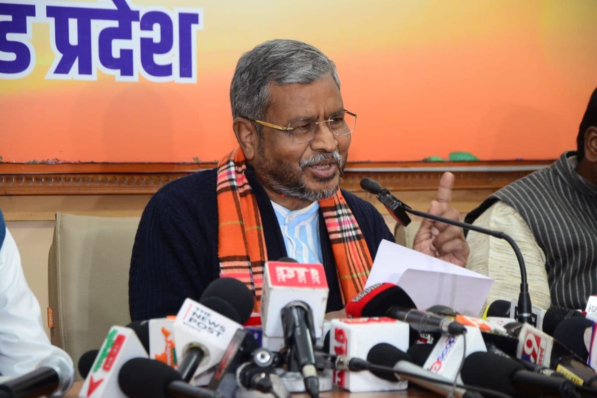 झारखंड BJP ने हेमंत सोरेन सरकार पर बोला हमला, किसानों से वादा खिलाफी का लगाया आरोप