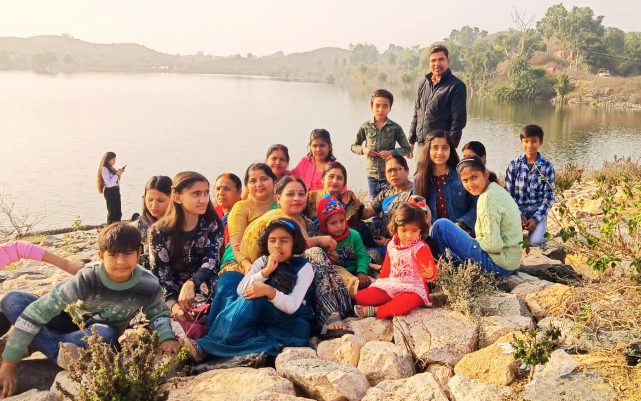 न्यू ईयर के जश्न में डूबा पलामू, पर्यटन स्थल हुए गुलजार, देखें PHOTOS