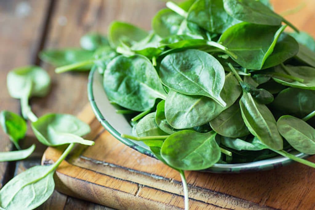 benefits of spinach on women's health
