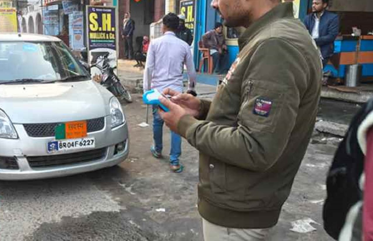 बिहार में ट्रैफिक रूल तोड़ना विधायक को पड़ा भारी, यातायात पुलिस ने लगाया इतना जुर्माना