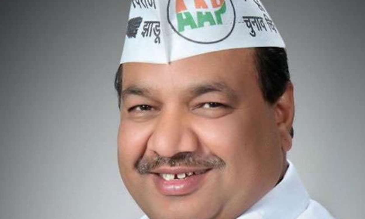 चुनाव से पहले AAP को तगड़ा झटका, रिठाला विधायक महेंद्र गोयल को पुलिस ने पूछताछ के लिए बुलाया