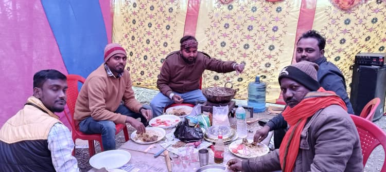 नये साल को लेकर चारों तरफ रही चहल-पहल