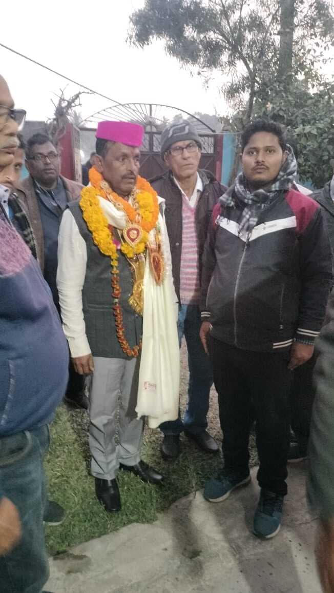 सेवानिवृत्त एचएम को समारोह पूर्वक दी गयी विदाई