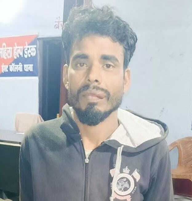 Munger news : छेड़खानी मामले में दो पियक्कड़ गिरफ्तार