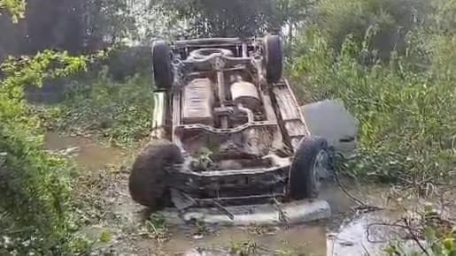 Munger news : पुल से नीचे गिरी अनियंत्रित स्कॉर्पियो, युवक घायल